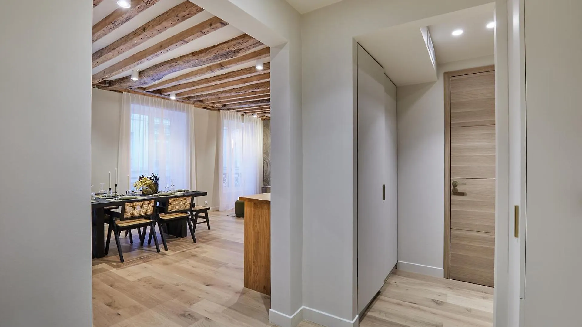 Appartement Au Coeur De Paris Madeleine By Studio Prestige