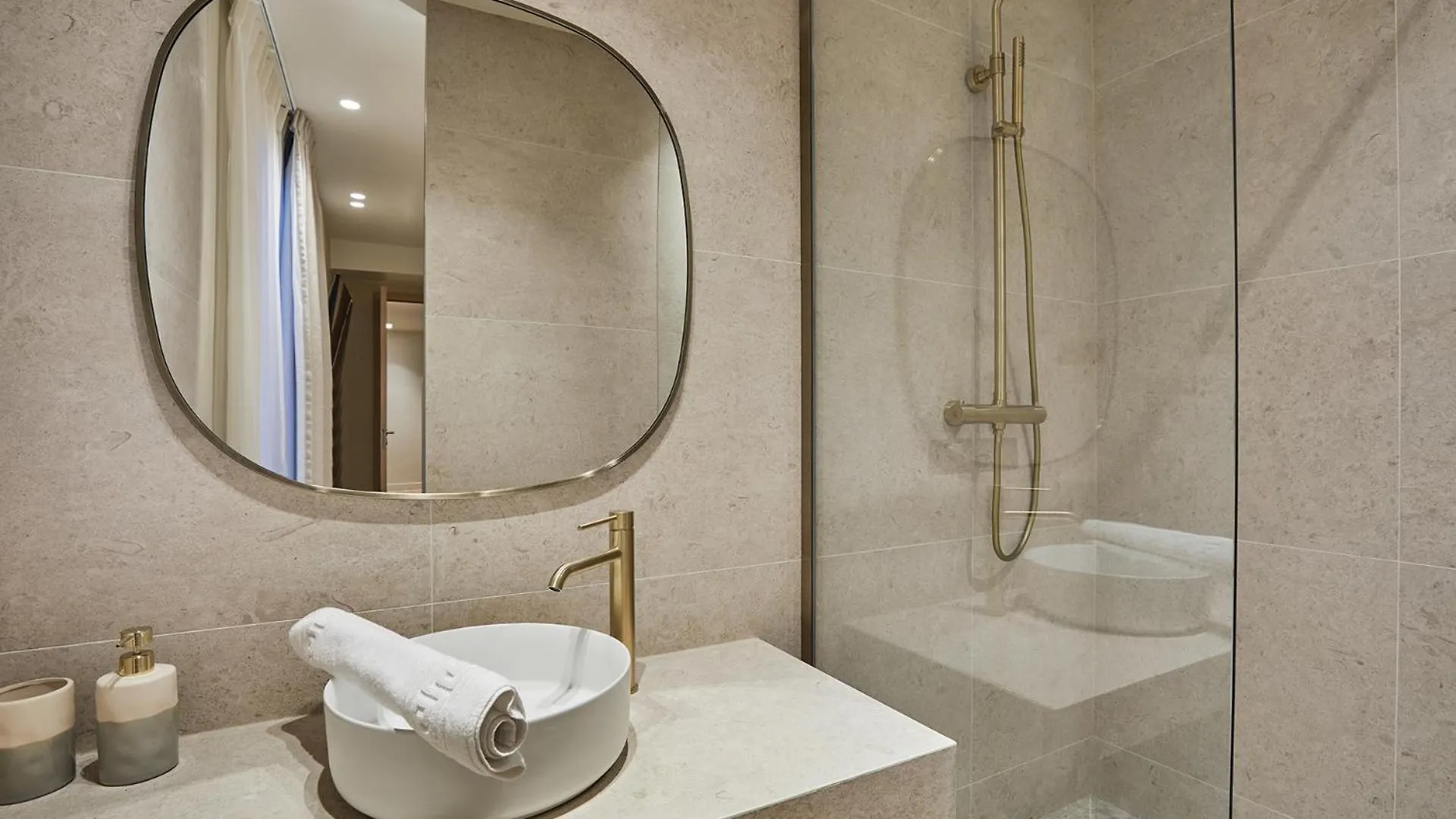 Appartement Au Coeur De Paris Madeleine By Studio Prestige 0*,  Frankrijk